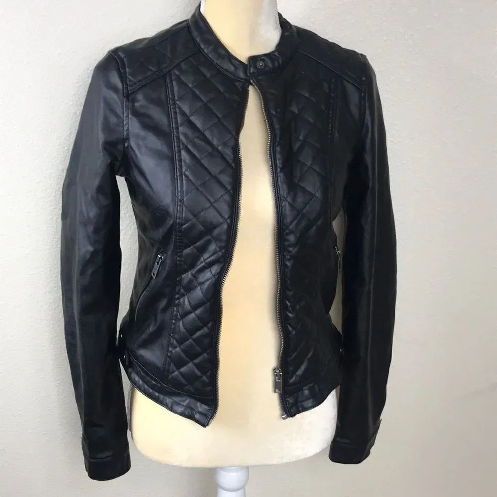 Miss Selfie Shell 💯% Women Jacket Size S